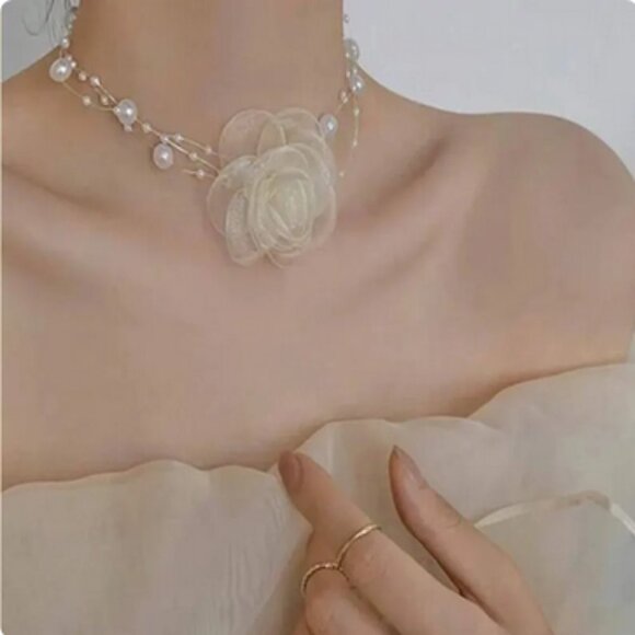 🌷2/$35🌷 NWT Flower Pearl Choker Necklace Fairycore Girlhoodcore Coquette Girl - Picture 8 of 14